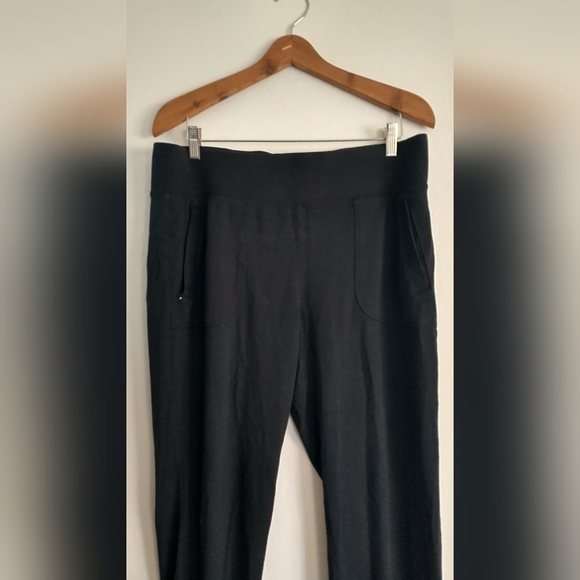 Athleta Salutation High Rise Jogger Pants Black Size Large - Picture 3 of 4